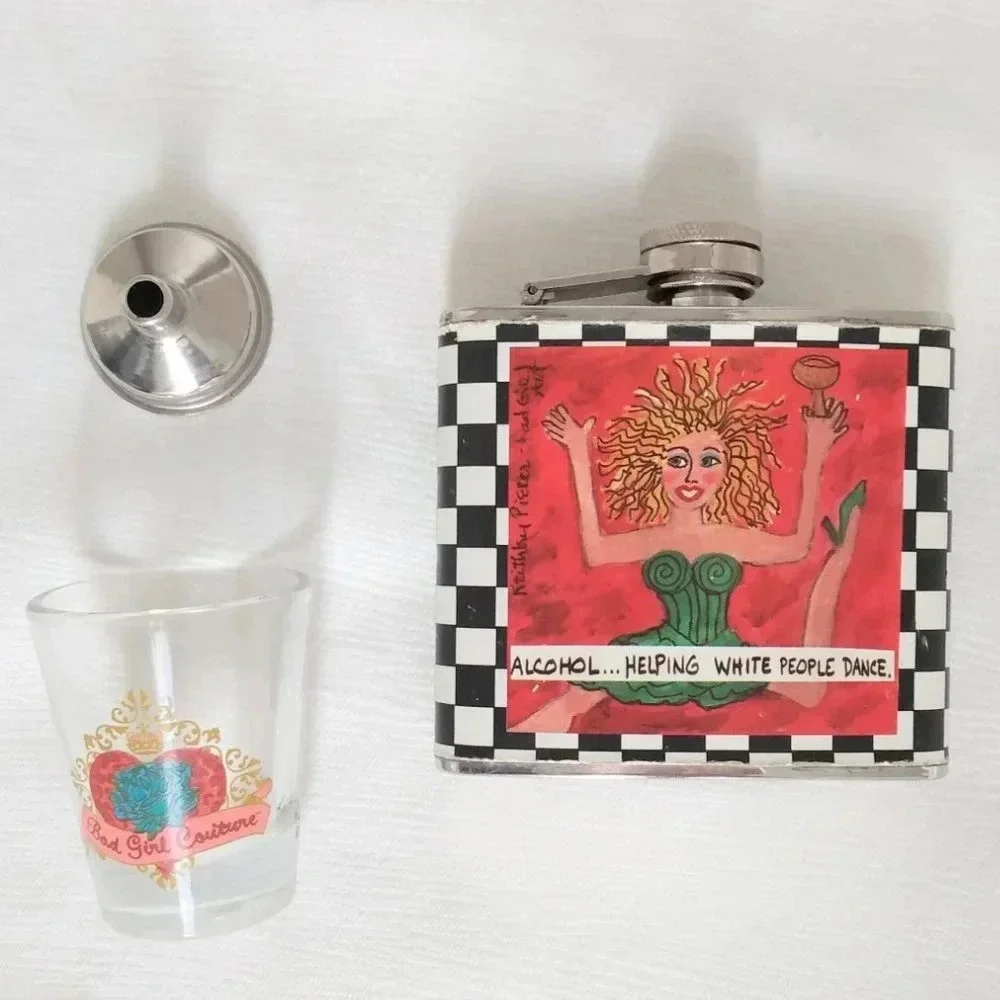 🍻 Flask , funnel & shot glasses set
